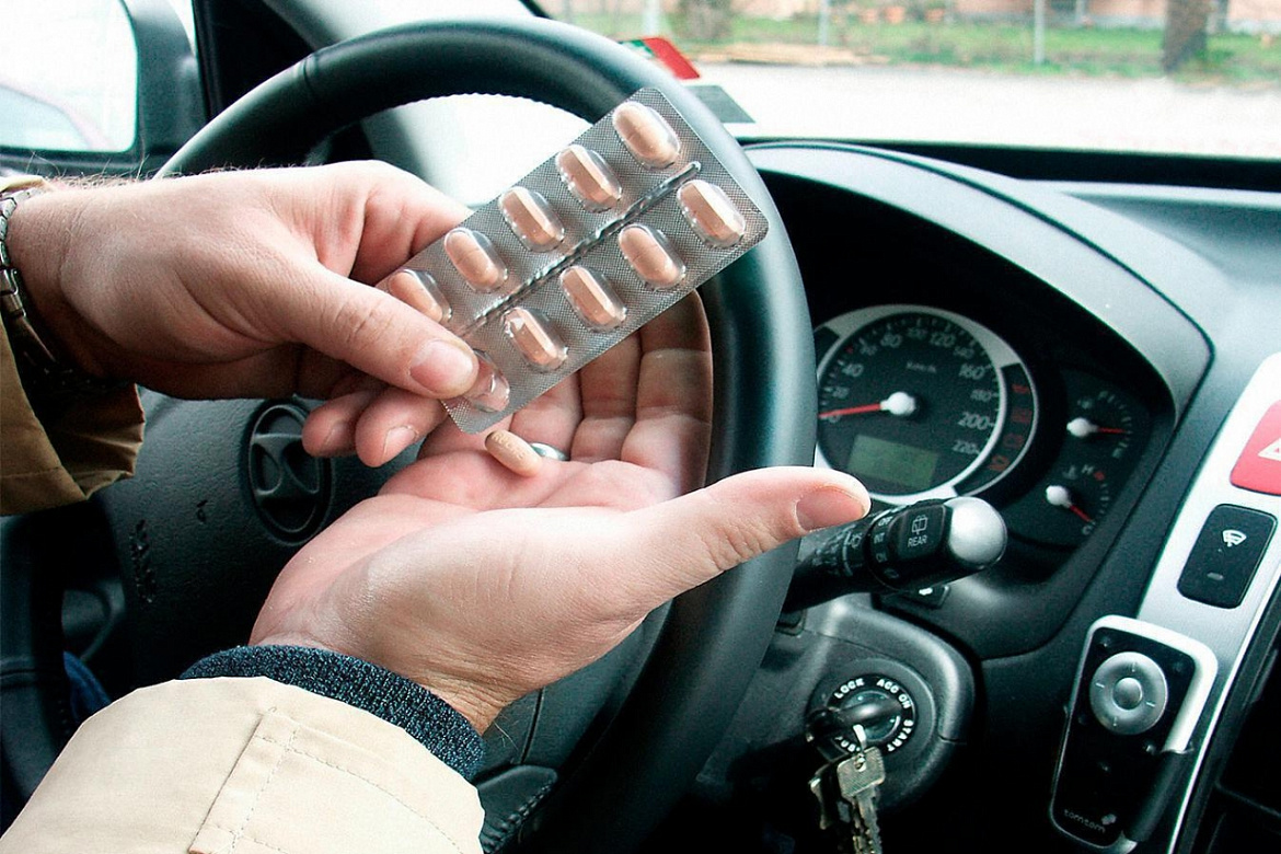 У ГИБДД и суда разошлись мнения насчет приема за рулем лекарств, влияющих на вождение