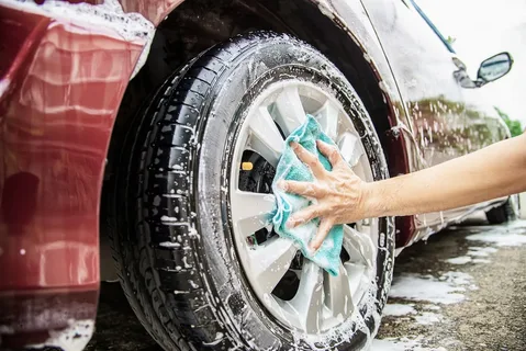 Юрист Попельнюх предупредил о штрафах за мытье автомобиля на терриории СНТ