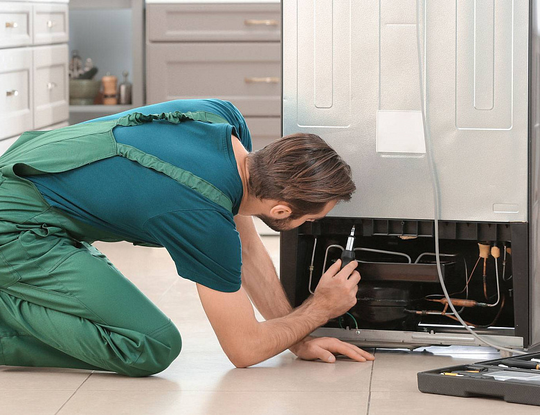 Как взыскать с коммунальщиков за сломанный холодильник или кондиционер