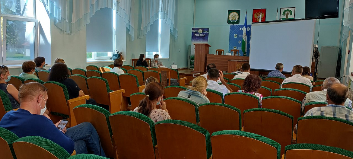 Специалисты отдела защиты прав потребителей – в муниципальном районе Архангельский район
