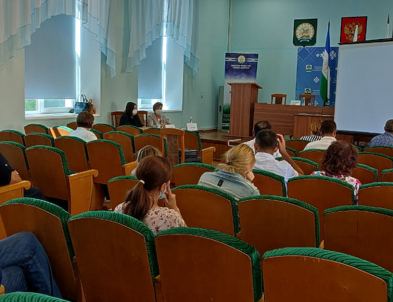 Специалисты отдела защиты прав потребителей – в муниципальном районе Архангельский район
