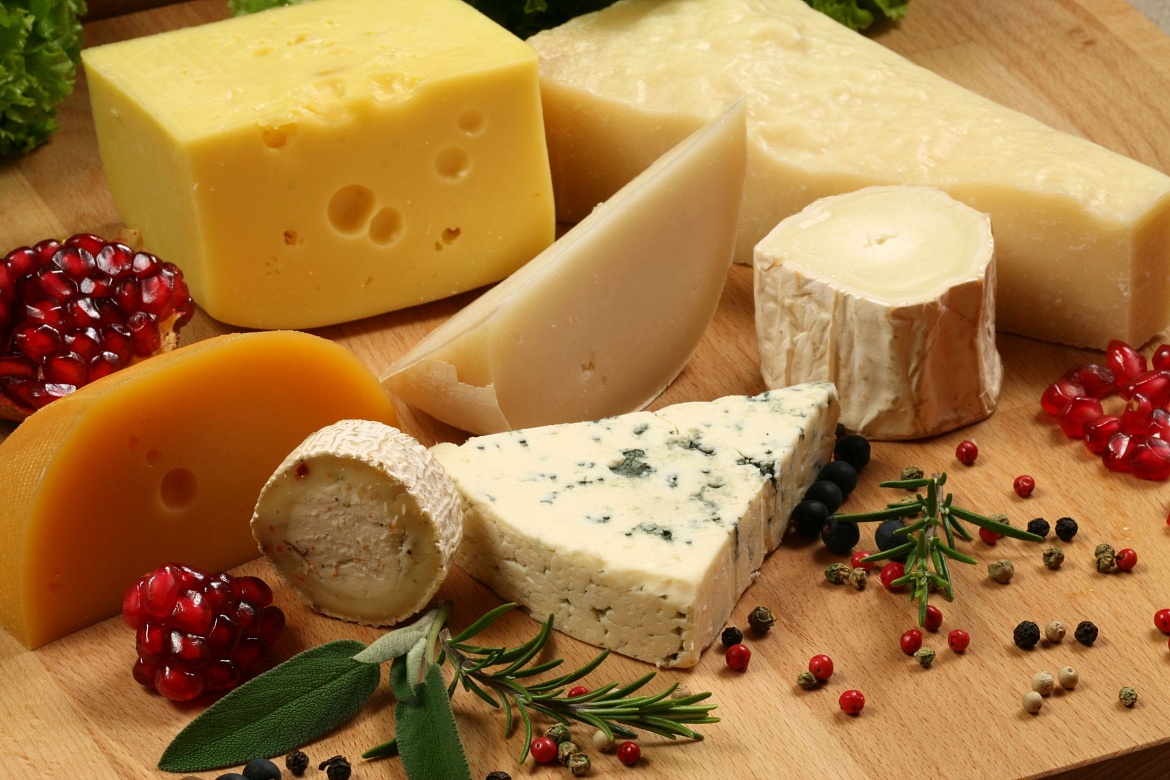 Лжесыр «Российский»: о фальсификации сыра при помощи растительного жира