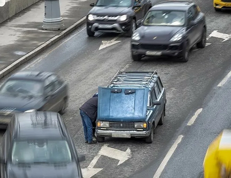 С КАКИМИ НЕИСПРАВНОСТЯМИ НЕЛЬЗЯ ЭКСПЛУАТИРОВАТЬ АВТОМОБИЛЬ